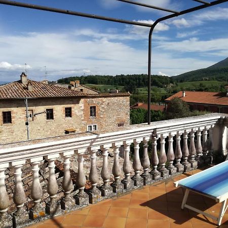 Mansarda Con Solarium Panoramico Su Centro Storico Di Sarteano Vicino Alle Famose Terme Della Val D'Orcia Apartamento Exterior foto