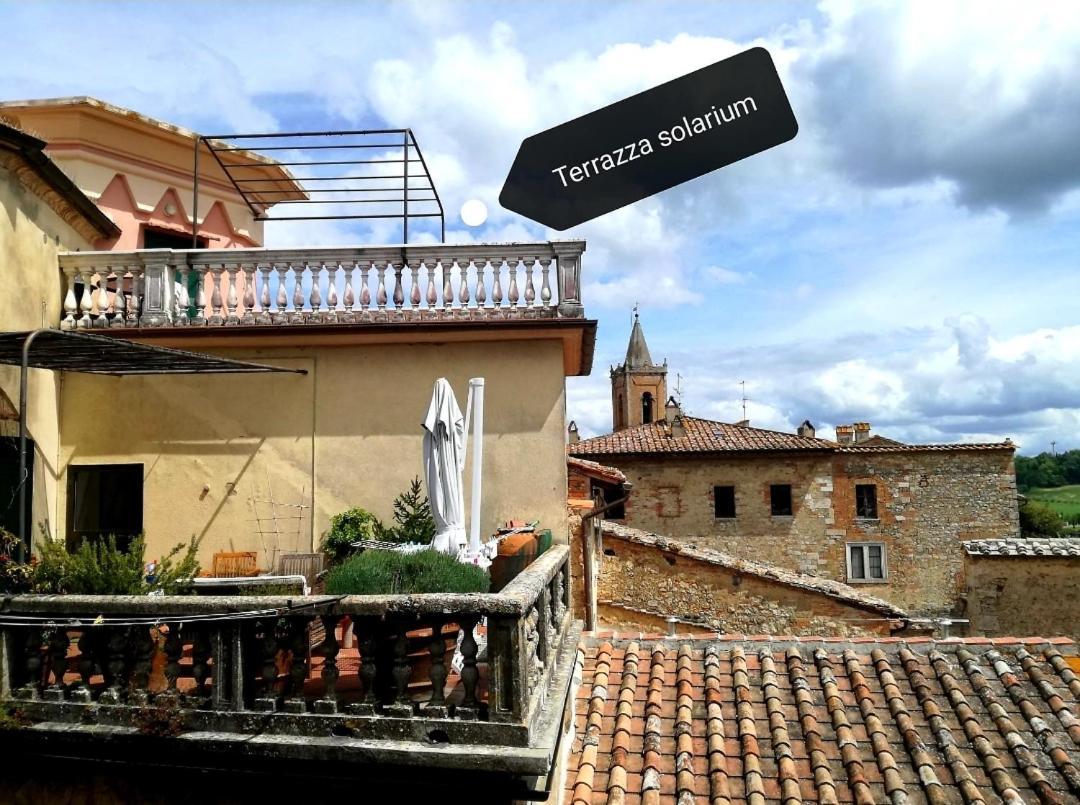 Mansarda Con Solarium Panoramico Su Centro Storico Di Sarteano Vicino Alle Famose Terme Della Val D'Orcia Apartamento Exterior foto