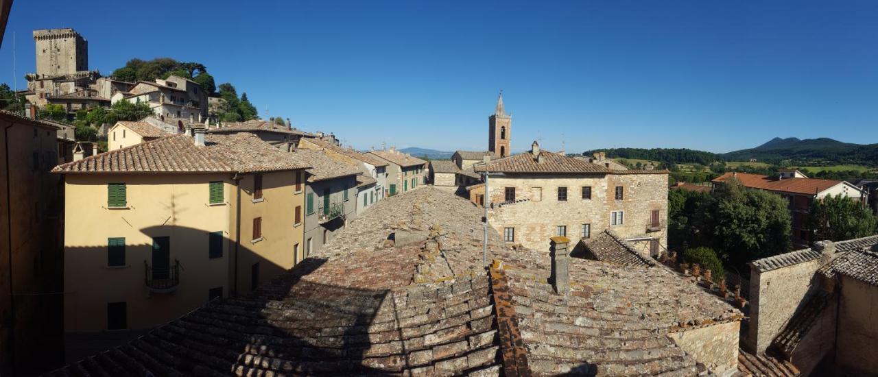 Mansarda Con Solarium Panoramico Su Centro Storico Di Sarteano Vicino Alle Famose Terme Della Val D'Orcia Apartamento Exterior foto